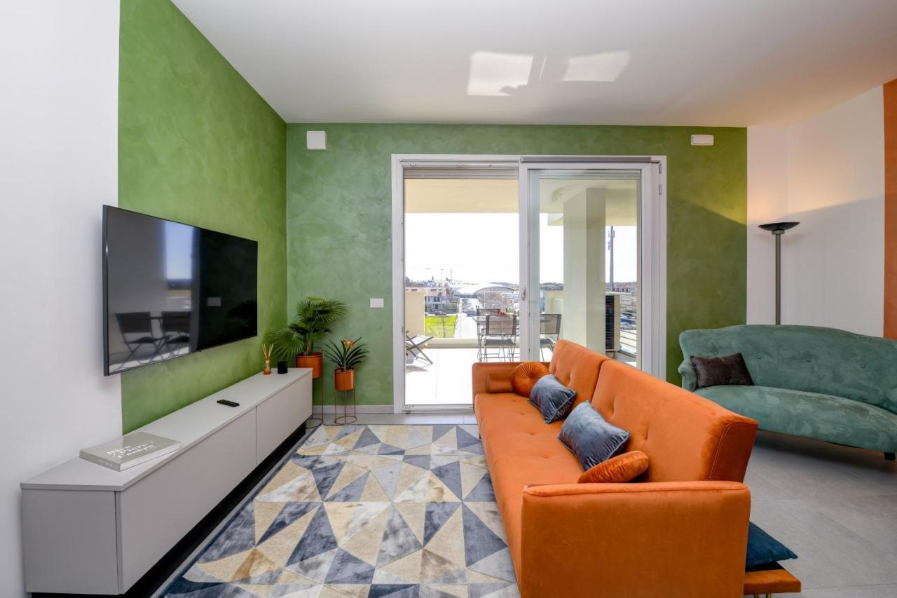 Opalia Residence - Garda Lake Lifestyle Apartment Peschiera del Garda Exterior photo